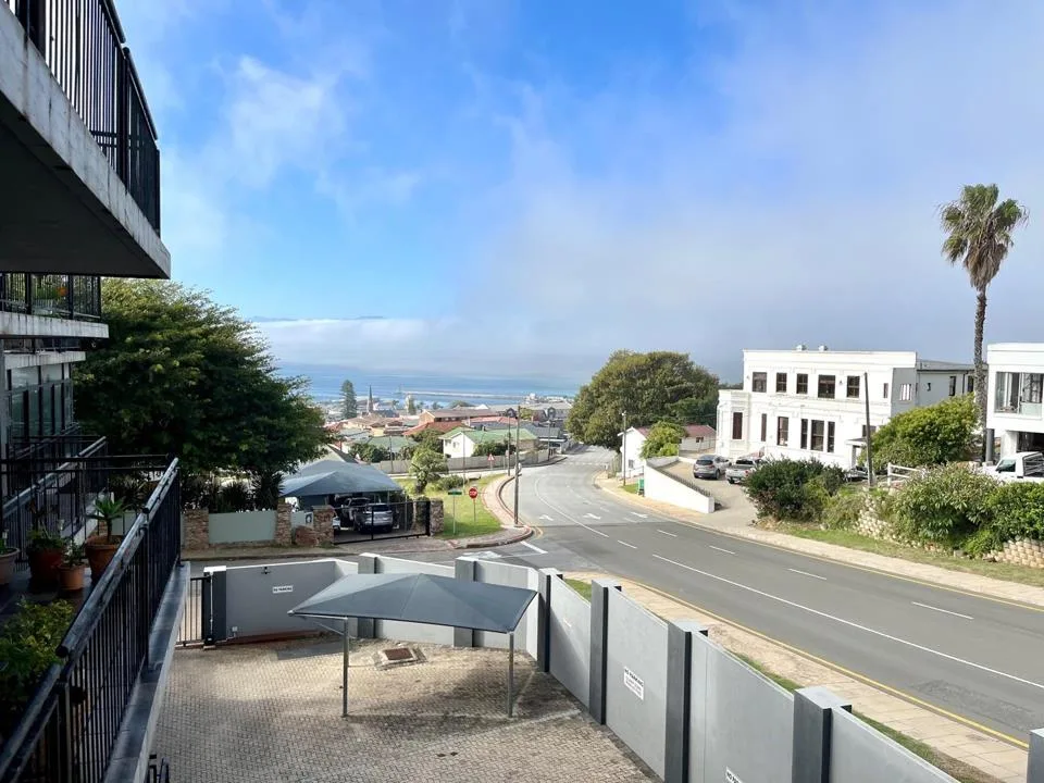 2 Bedroom Apartment / flat for sale in Mossel Bay Central