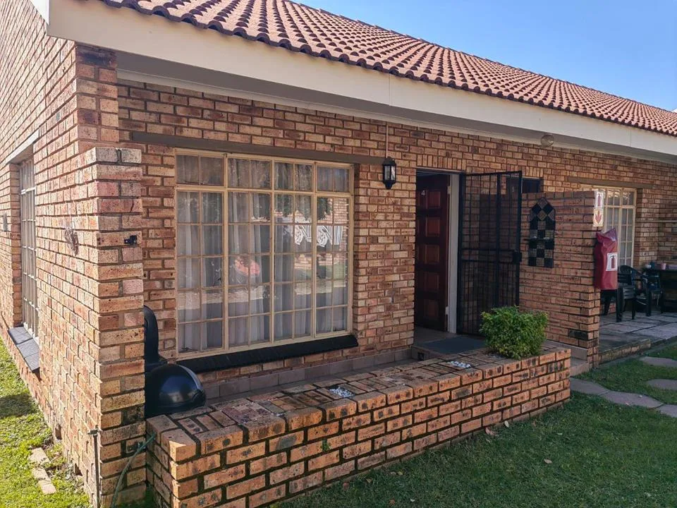 1 Bedroom Townhouse for sale in Parys