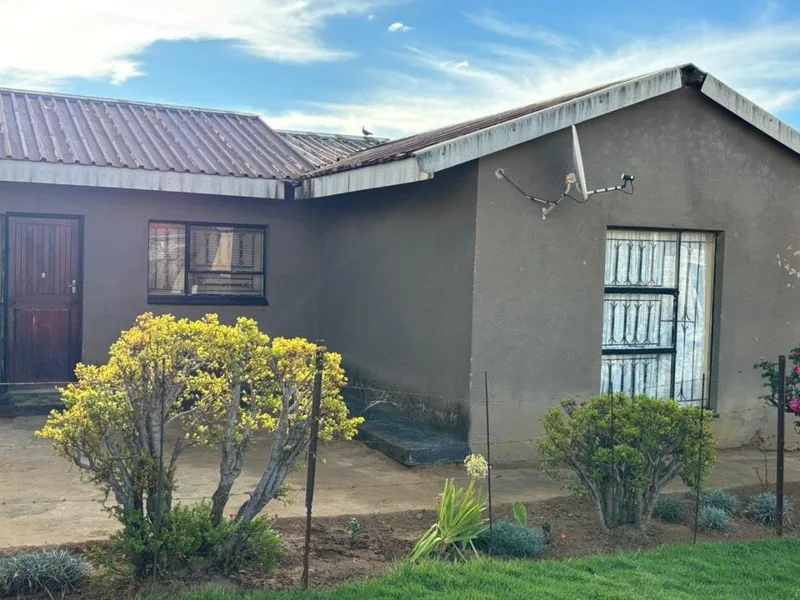 3 Bedroom House for sale in Phuthaditjhaba