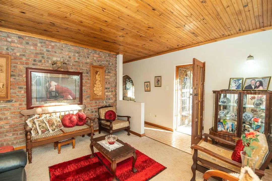 3 Bedroom House for sale in Azalea Park