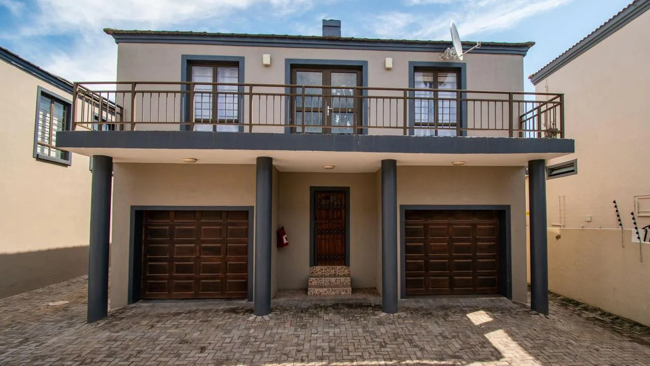 3 Bedroom Townhouse to rent in Ferreira Town
