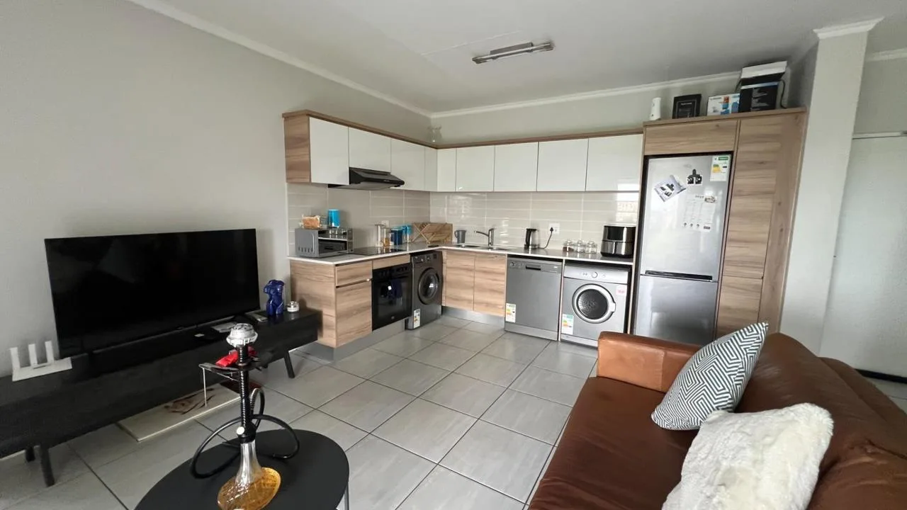 1 Bedroom Apartment / flat to rent in Waterfall
