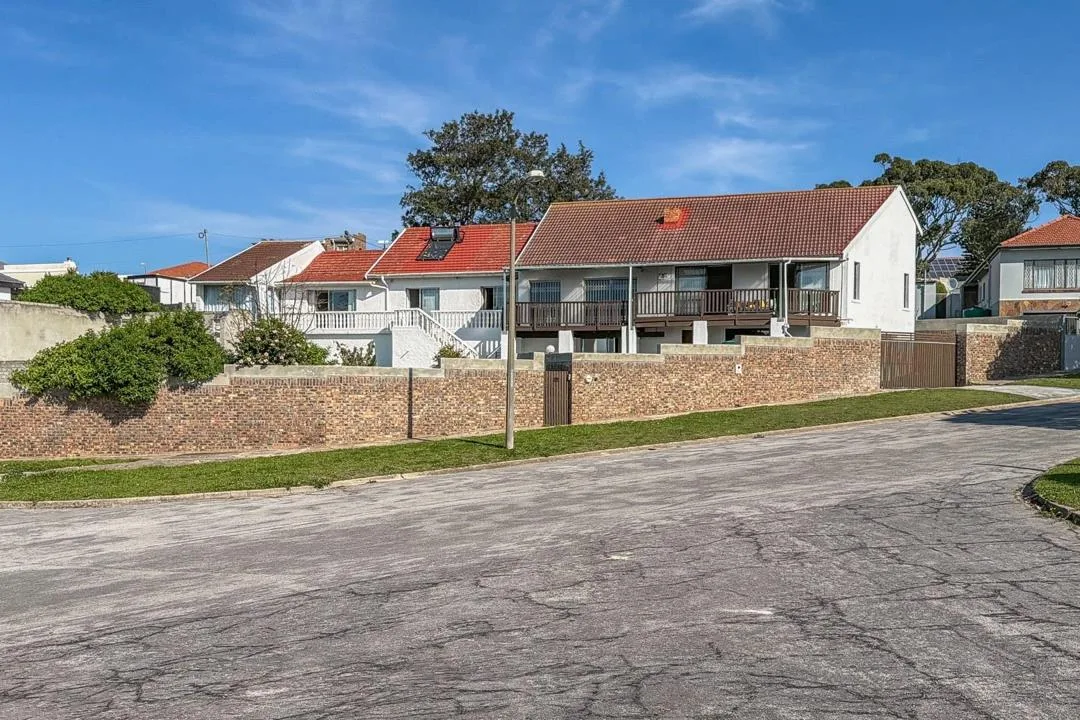 4 Bedroom House for sale in Adcockvale