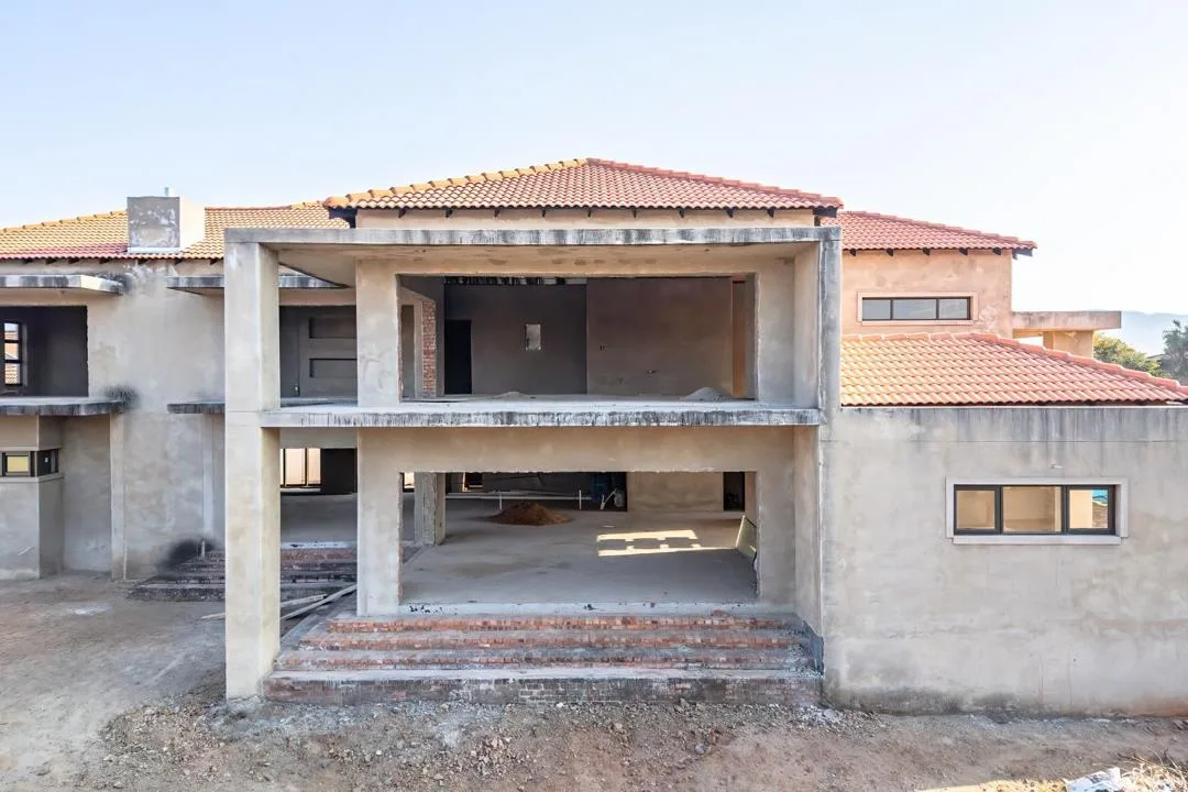 5 Bedroom House for sale in Birdwood Estate