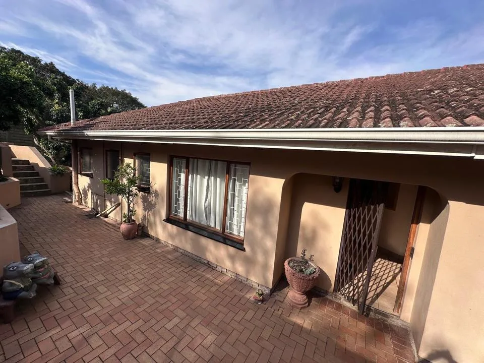 3 Bedroom House for sale in Bellair