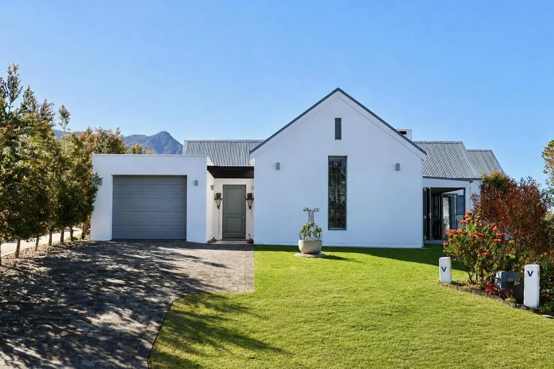 3 Bedroom House for sale in Mont Fleur Mountain Estate