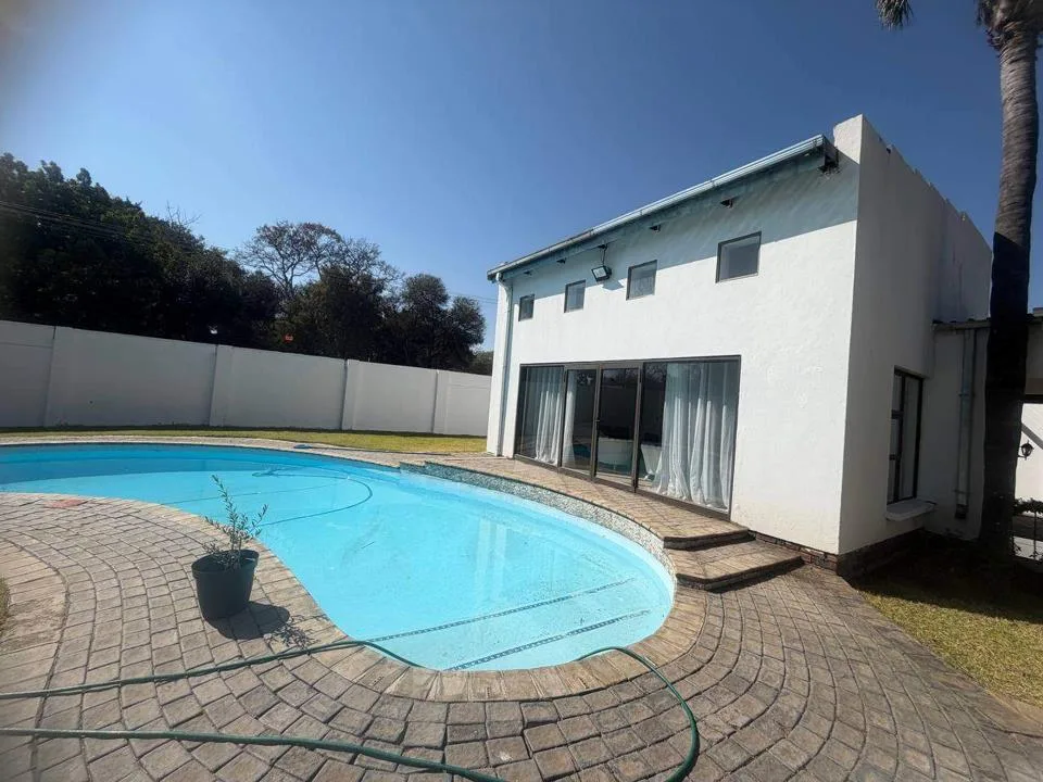 4 Bedroom House for sale in Welgelegen