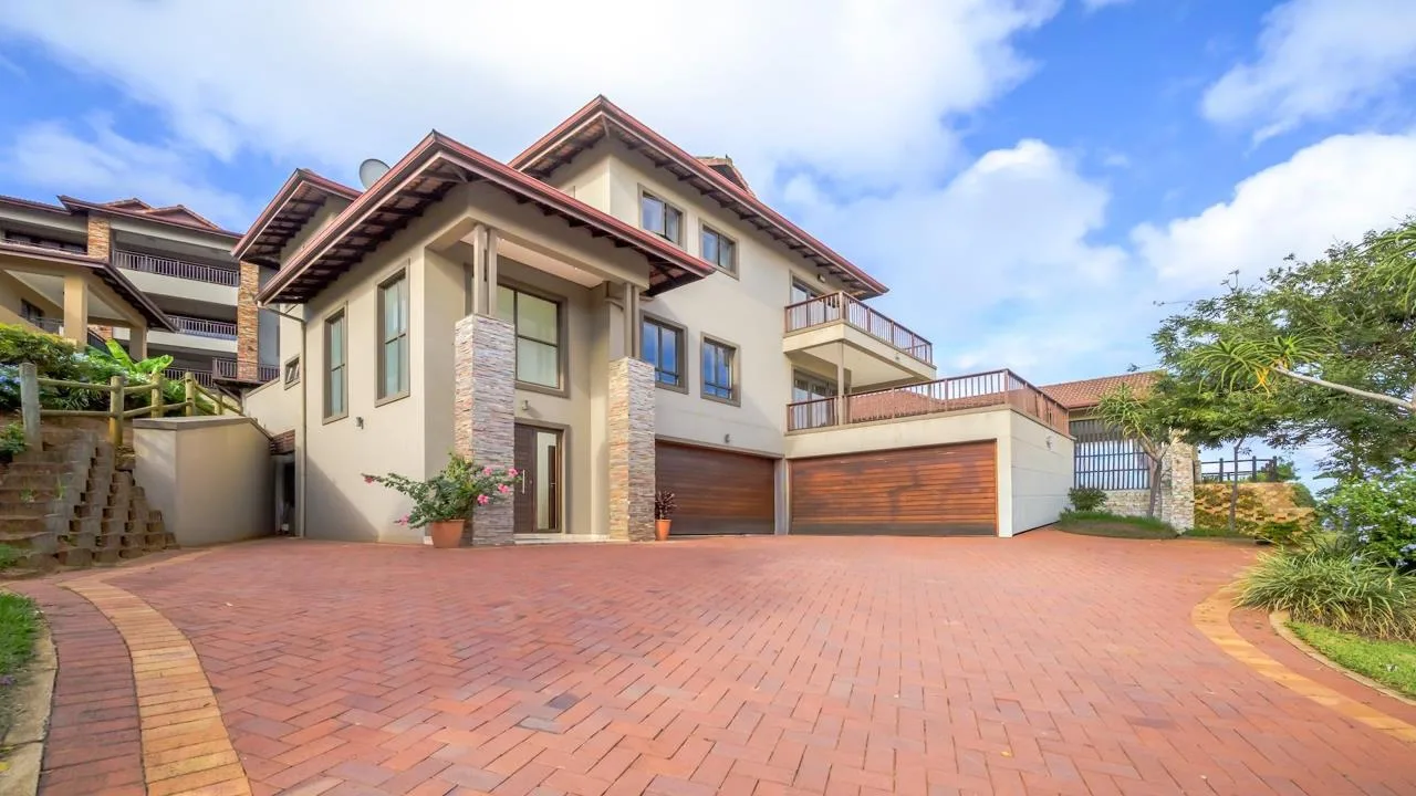 4 Bedroom House for sale in Westbrook