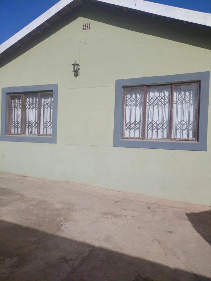 4 Bedroom House for sale in Inanda