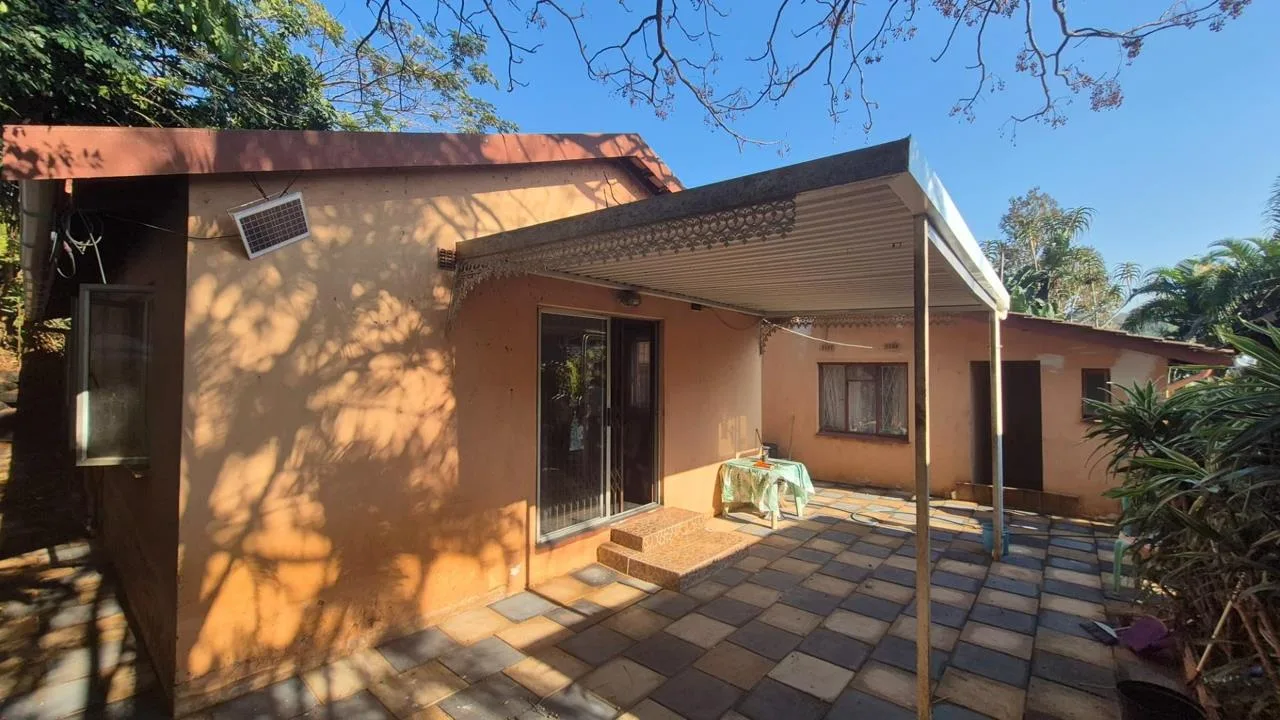 3 Bedroom House for sale in Bluff