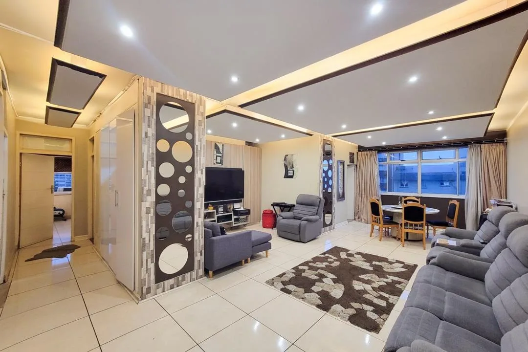 3 Bedroom Apartment / flat for sale in North Beach