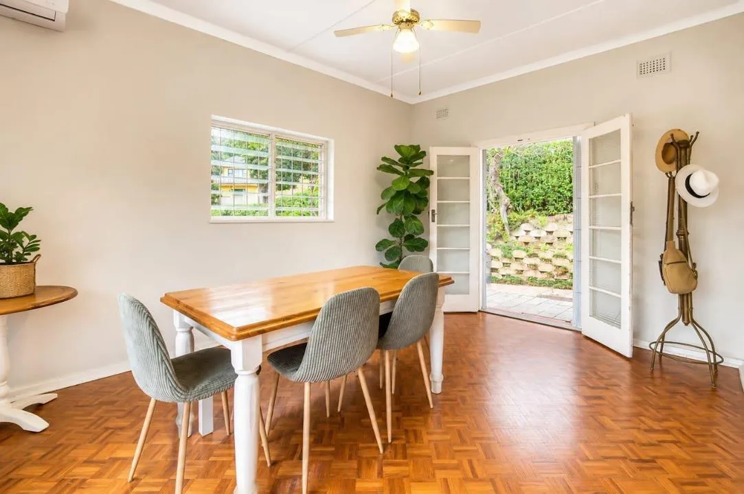 4 Bedroom House for sale in Amanzimtoti