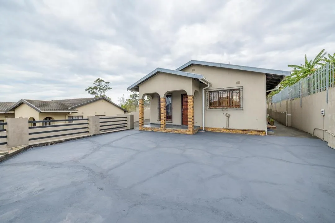 3 Bedroom House for sale in Westcliff
