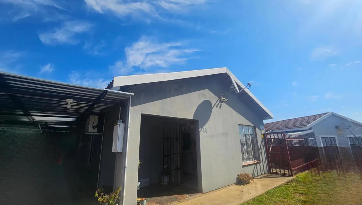 3 Bedroom House for sale in Acaciaville