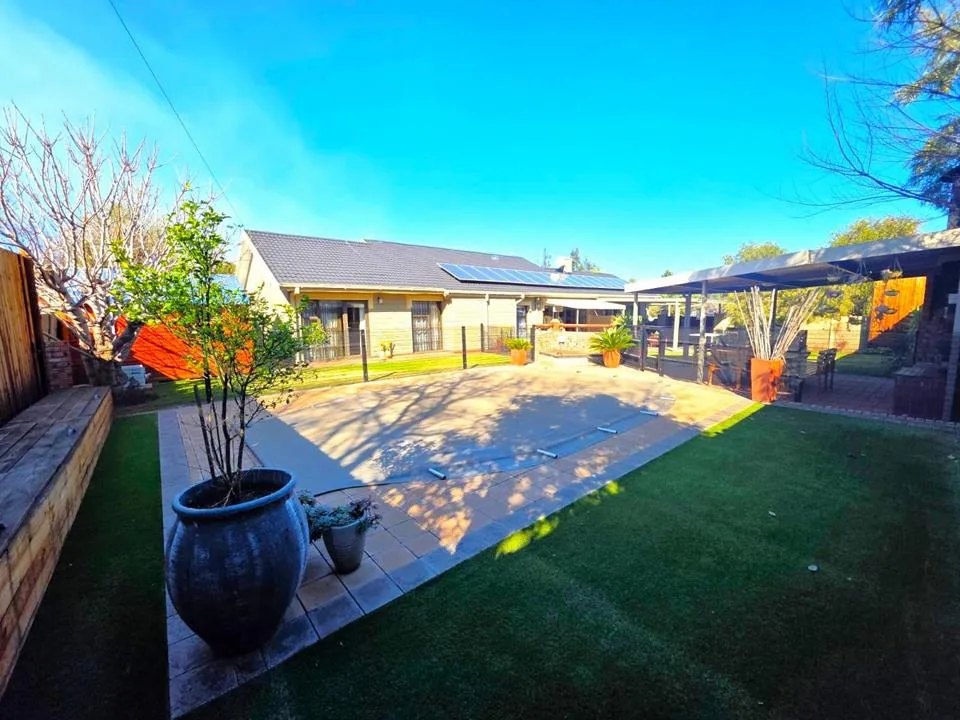 3 Bedroom House for sale in Fichardt Park