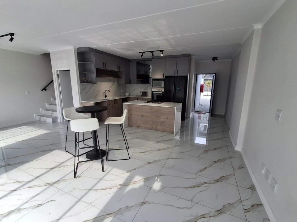 3 Bedroom Townhouse for sale in Sandown