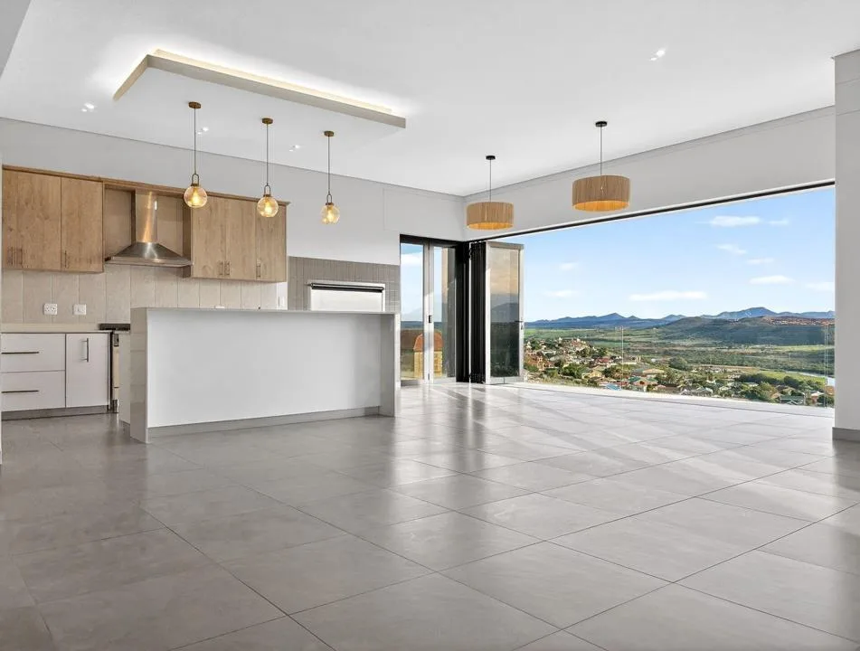 3 Bedroom House for sale in Hartenbos Heuwels