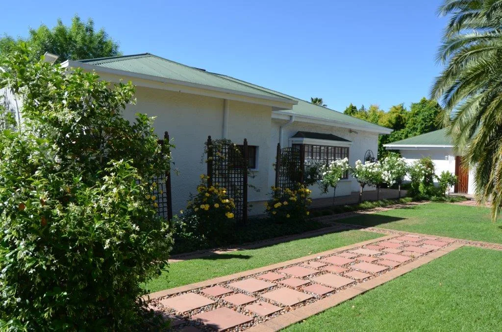 5 Bedroom House for sale in Waverley