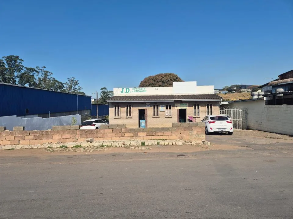 House for sale in Motala Heights