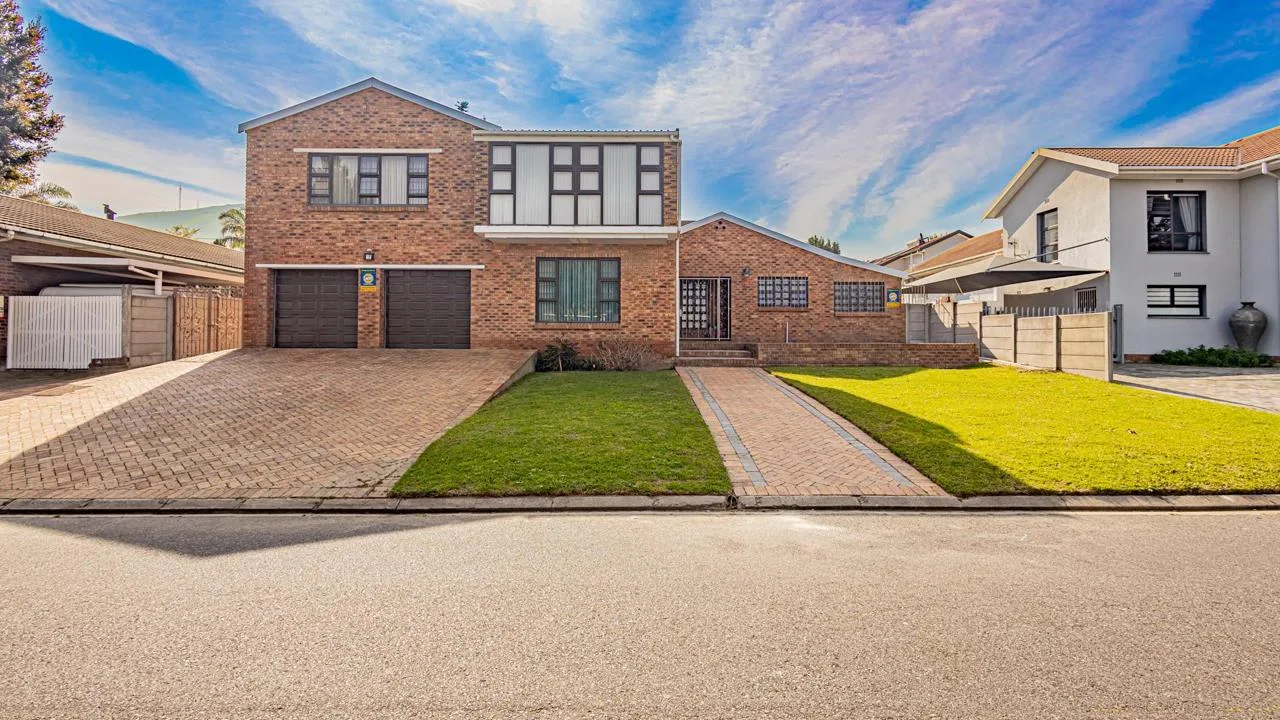 4 Bedroom House for sale in De Tijger