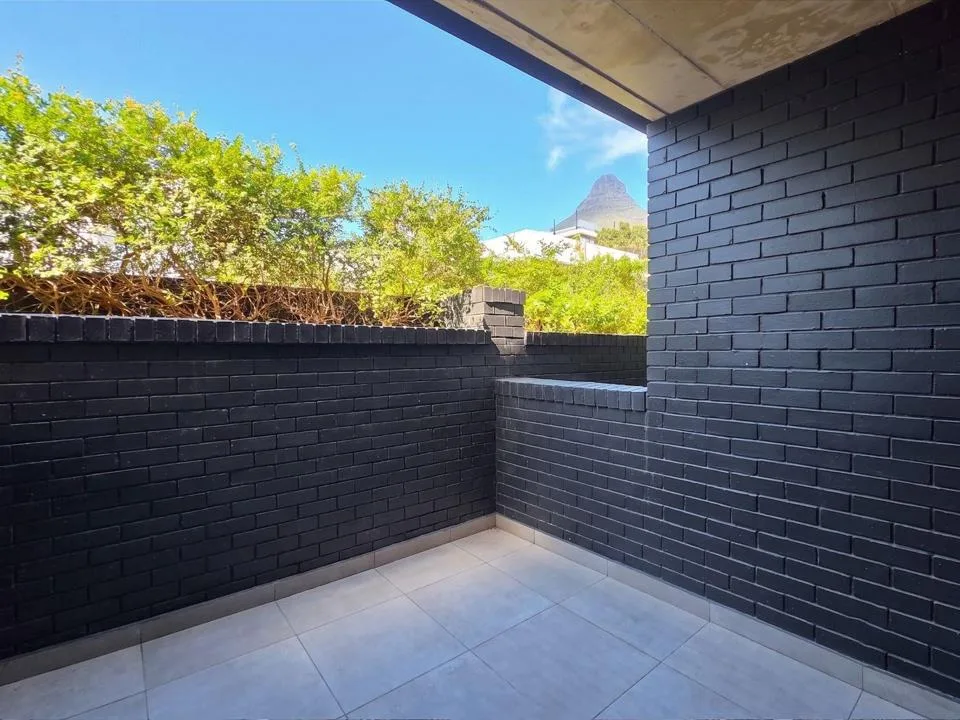 0.5 Bedroom Apartment / flat for sale in Sea Point