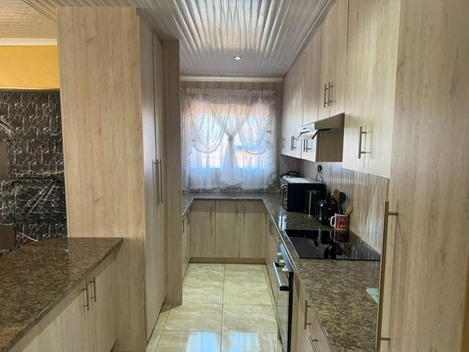 2 Bedroom House for sale in Hillside View