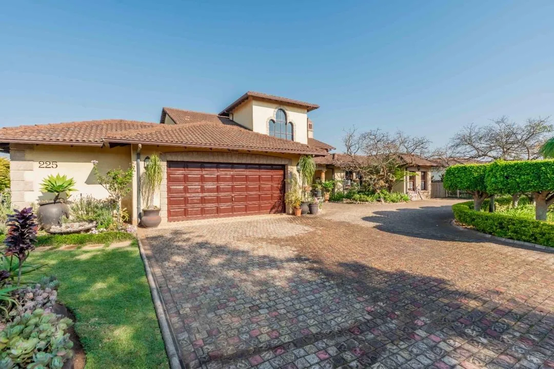 4 Bedroom Townhouse for sale in Plantations Estate