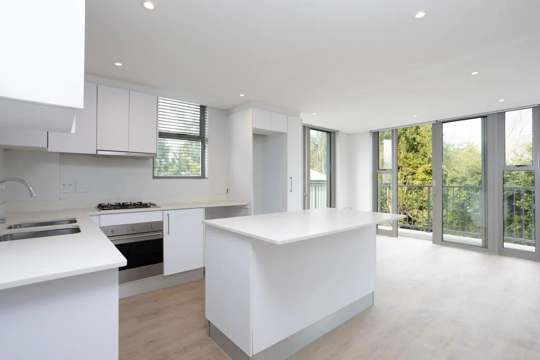 2 Bedroom Apartment / flat for sale in Claremont Upper
