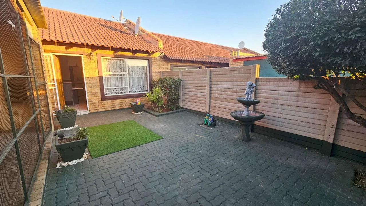 2 Bedroom House for sale in Fauna