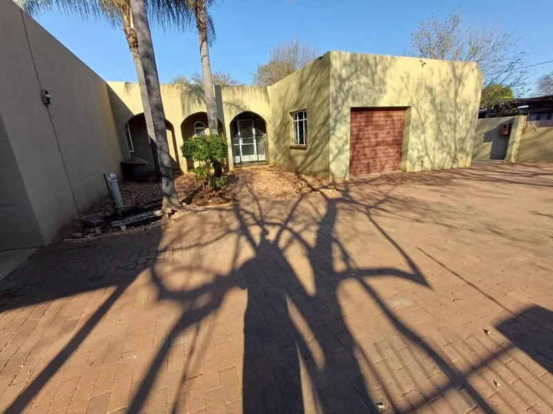 4 Bedroom House to rent in Impala Park