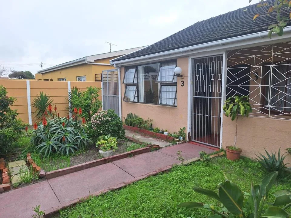 6 Bedroom House for sale in Gleemoor