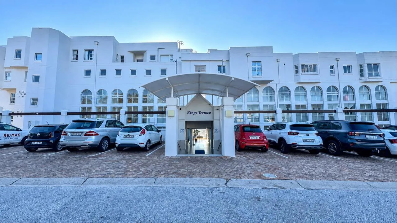 1 Bedroom Apartment / flat for sale in Brookes Hill