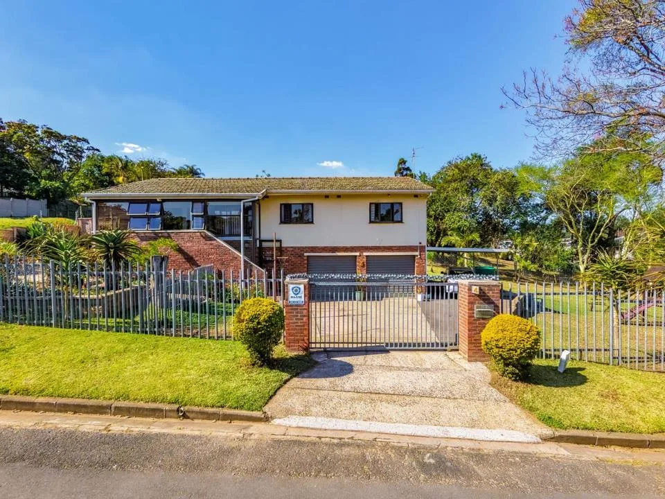 3 Bedroom House for sale in Moseley Park