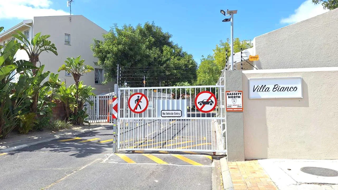 2 Bedroom Apartment / flat for sale in Oakglen