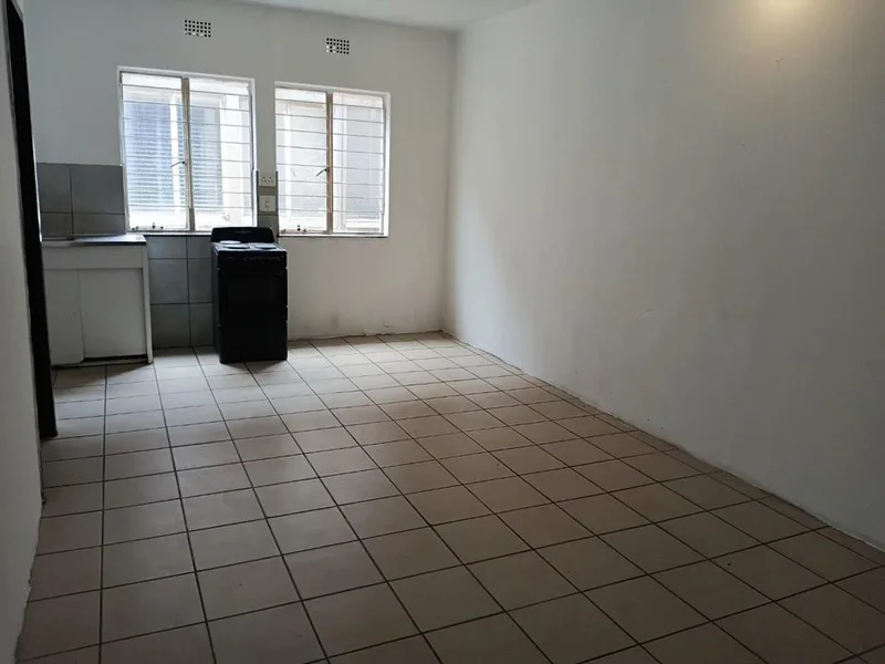1 Bedroom Apartment / flat to rent in Roodepoort Central