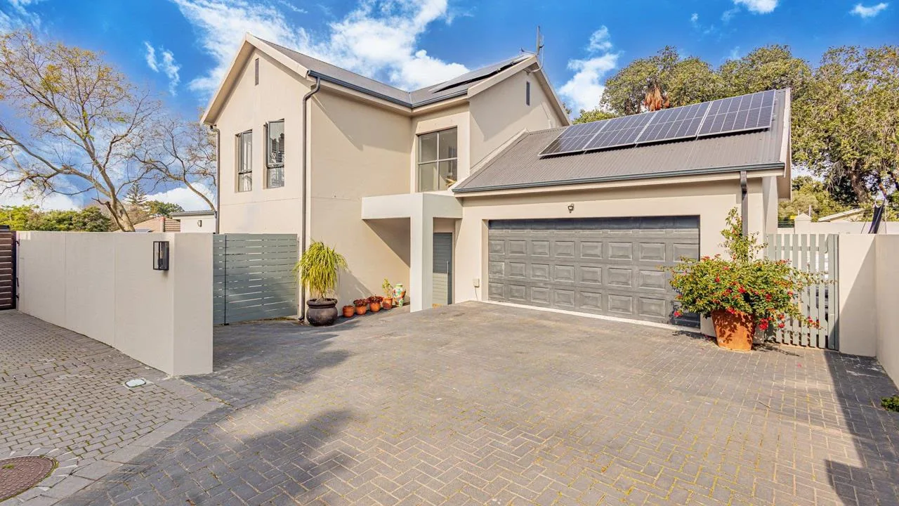 3 Bedroom House for sale in Eversdal Heights