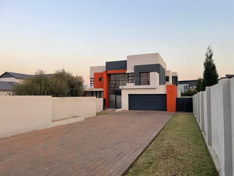 5 Bedroom House to rent in Midstream Ridge Estate