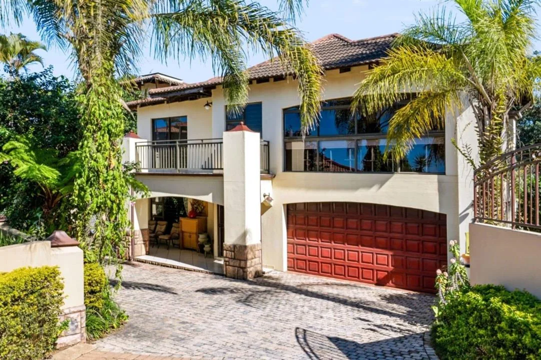 3 Bedroom Townhouse for sale in Amanzimtoti