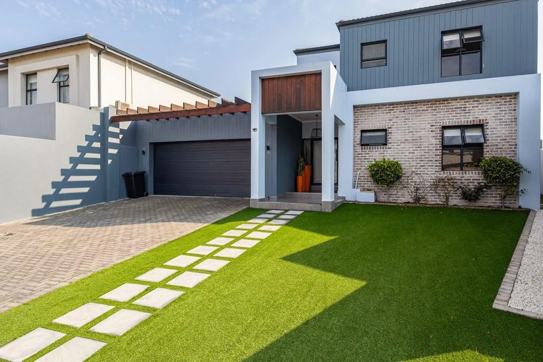 4 Bedroom House for sale in Sagewood