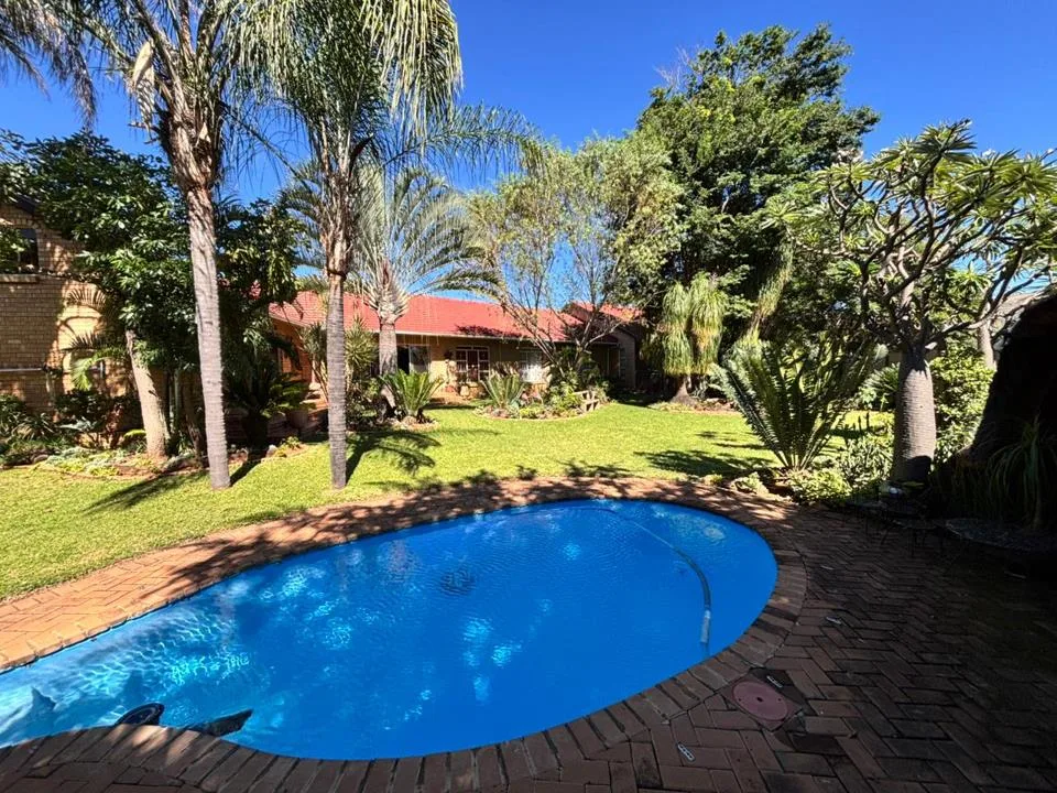 4 Bedroom House for sale in Protea Park