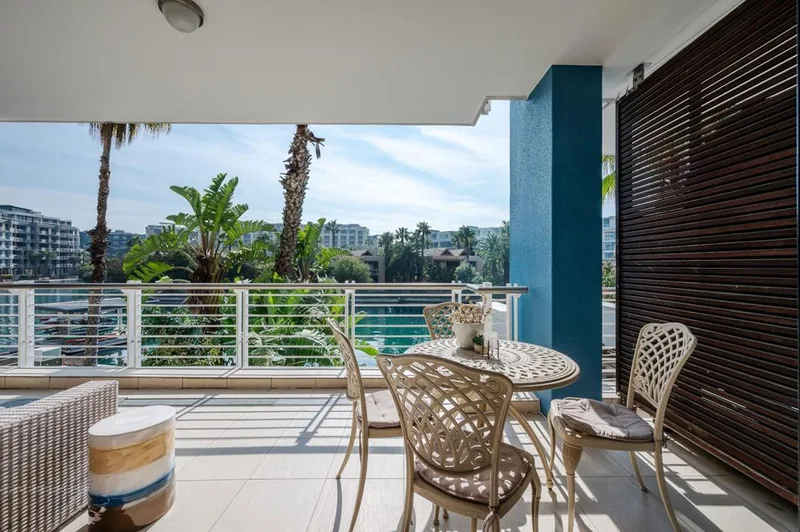 1 Bedroom Apartment / flat for sale in Waterfront