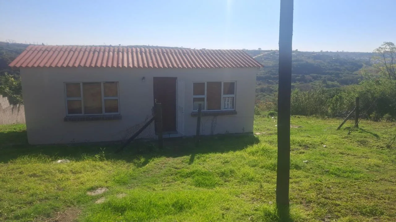 2 Bedroom House for sale in Mdantsane Nu 13