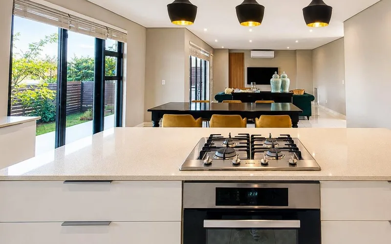 4 Bedroom Townhouse for sale in Izinga Ridge