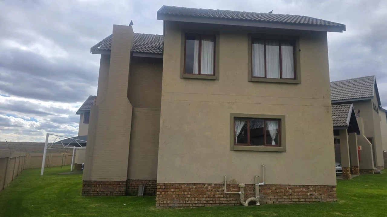 3 Bedroom Townhouse to rent in Secunda