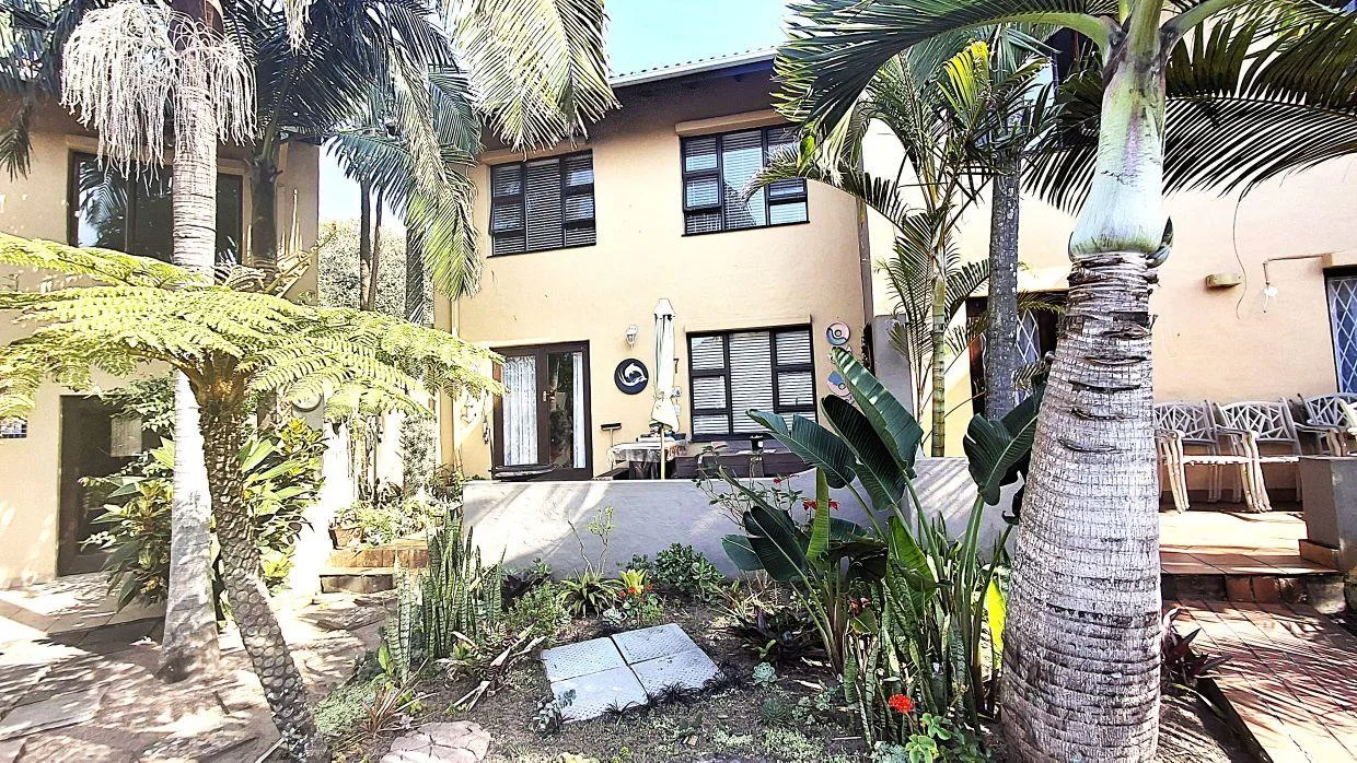 2 Bedroom Townhouse for sale in Shelly Beach