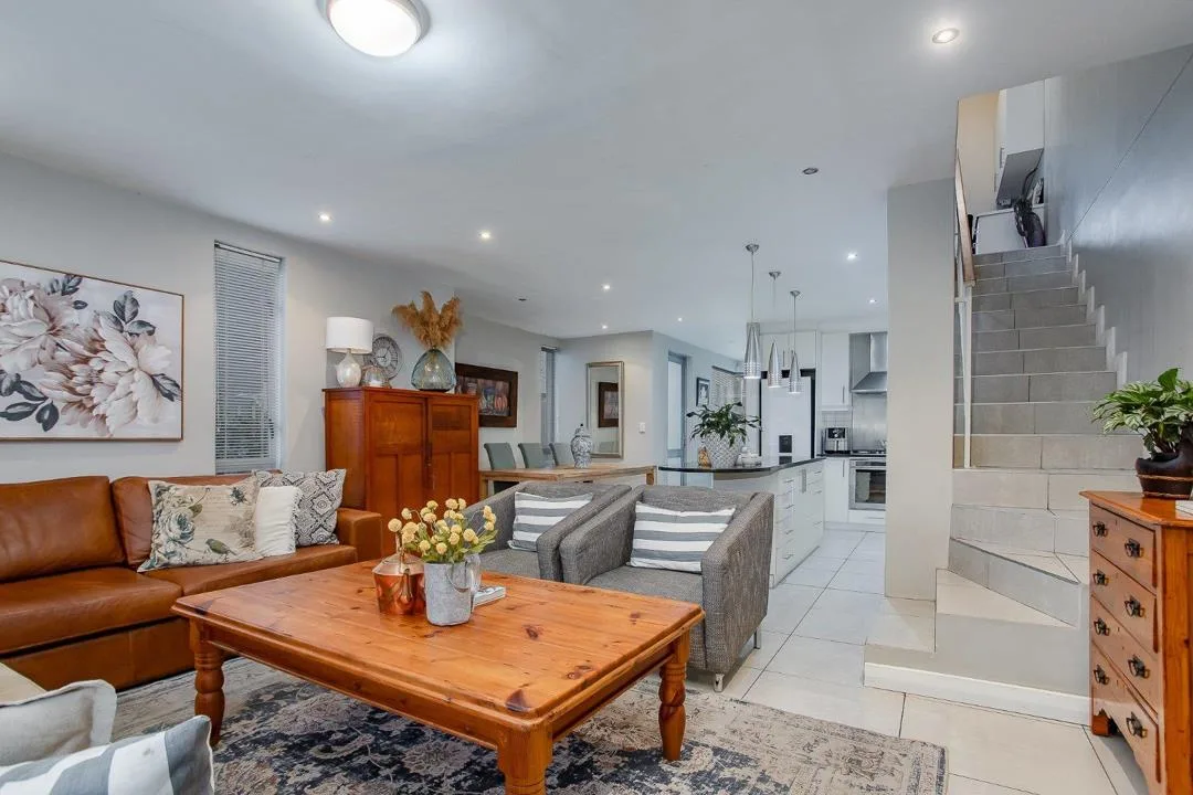 3 Bedroom Townhouse for sale in Lemoenkloof