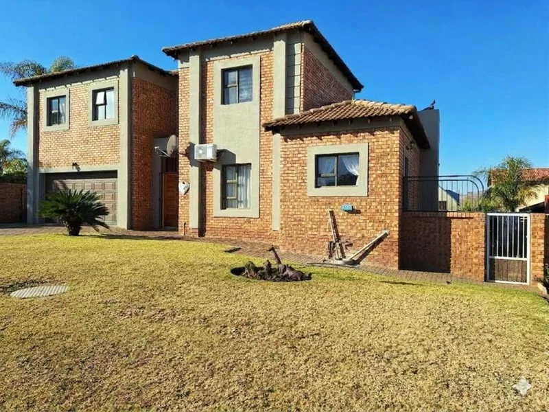3 Bedroom House for sale in Lydenburg