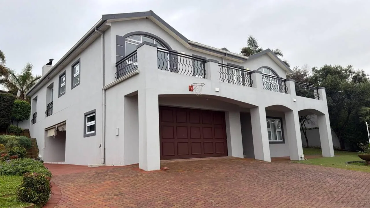 4 Bedroom House for sale in Van Riebeeckshof