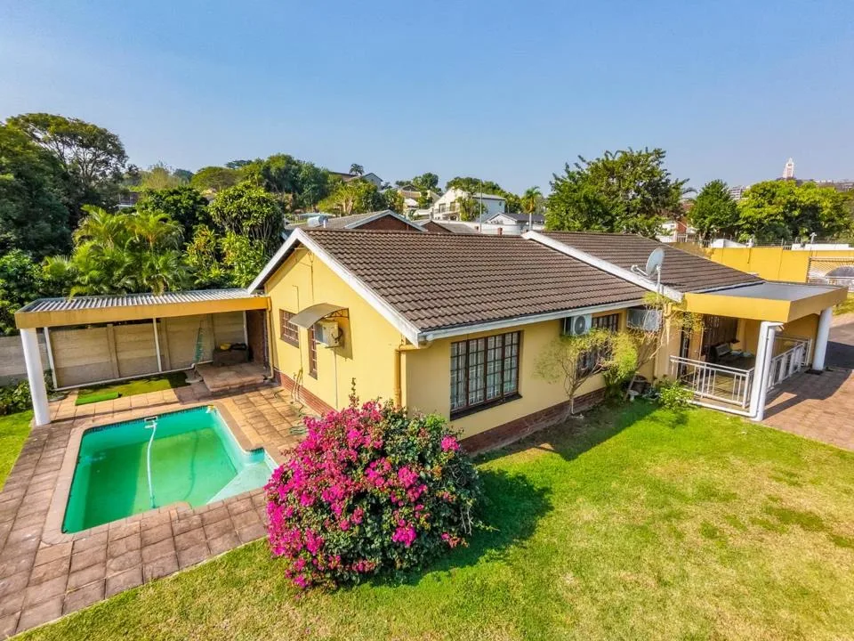 3 Bedroom House for sale in Manor Gardens