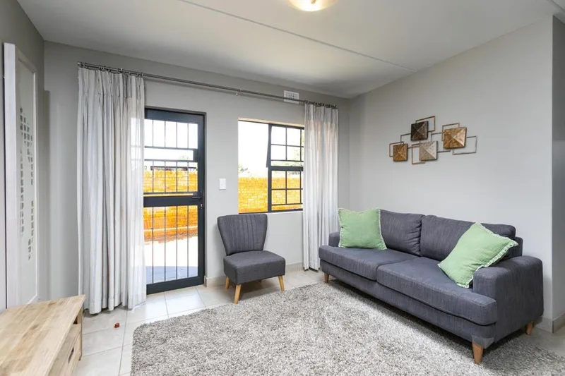 2 Bedroom Apartment / flat to rent in Heuweloord